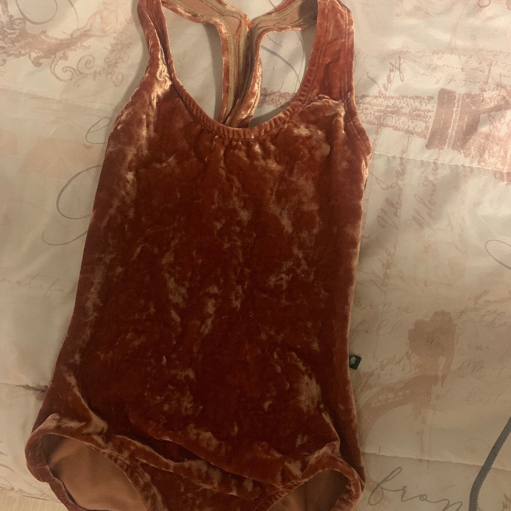 lucky leo orange velvet rare (trading or selling)